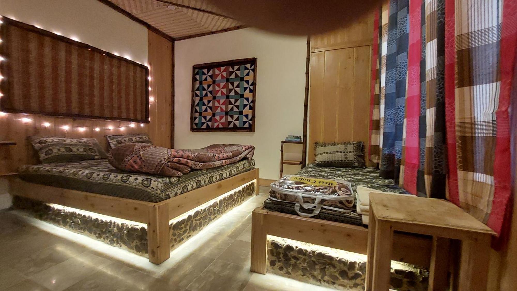 Kalam Khana Badosh Resort מראה חיצוני תמונה